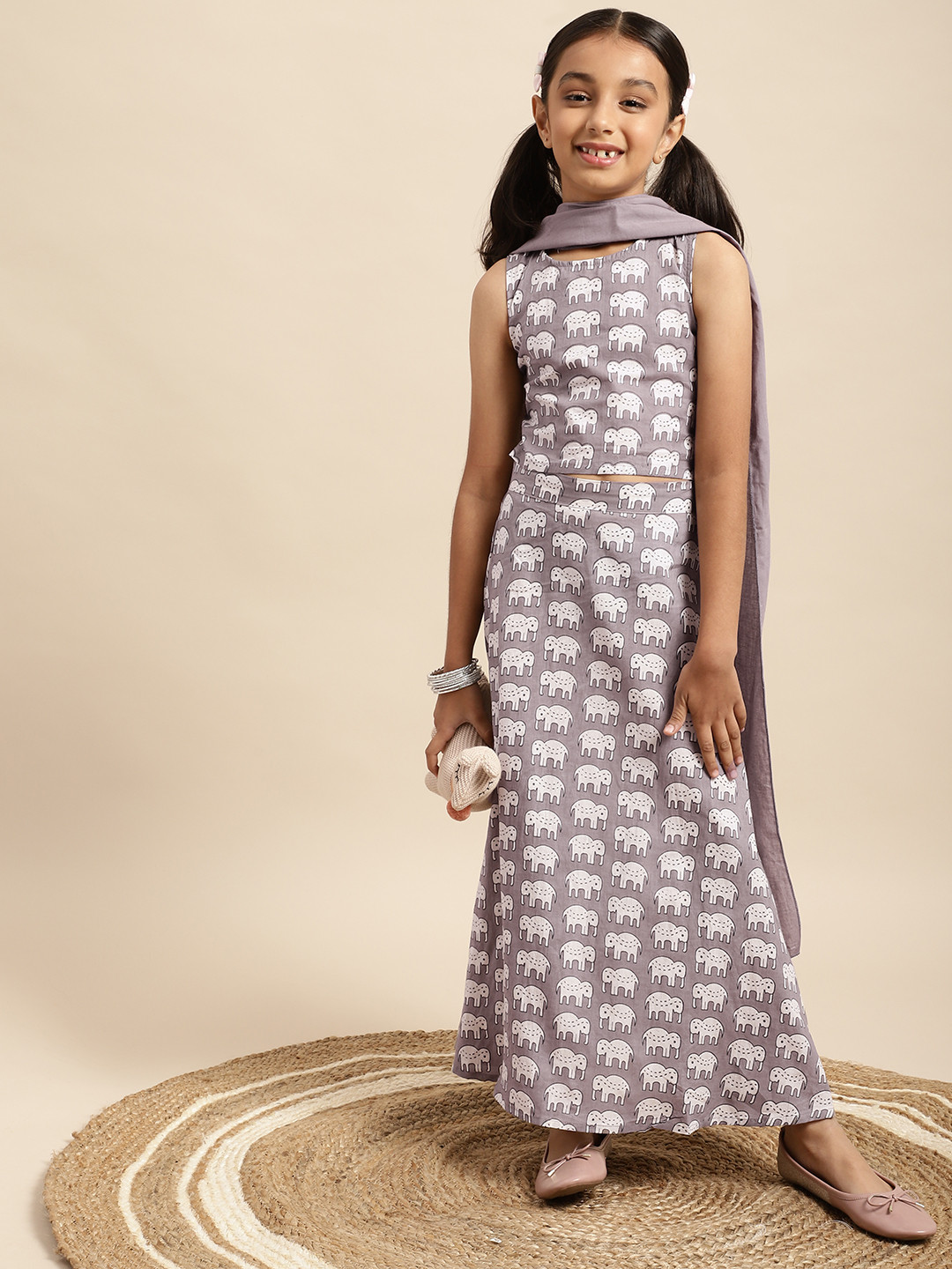 

House of Pataudi Girls Grey & White Printed Pure Cotton Lehenga & Blouse With Dupatta Set