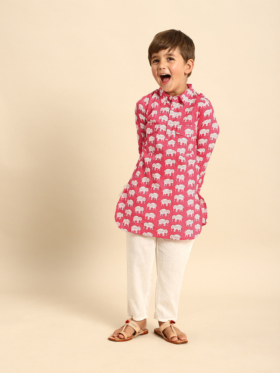 

House of Pataudi Boys Pink Ethnic Motifs Printed Pure Cotton Kurta with Pyjamas