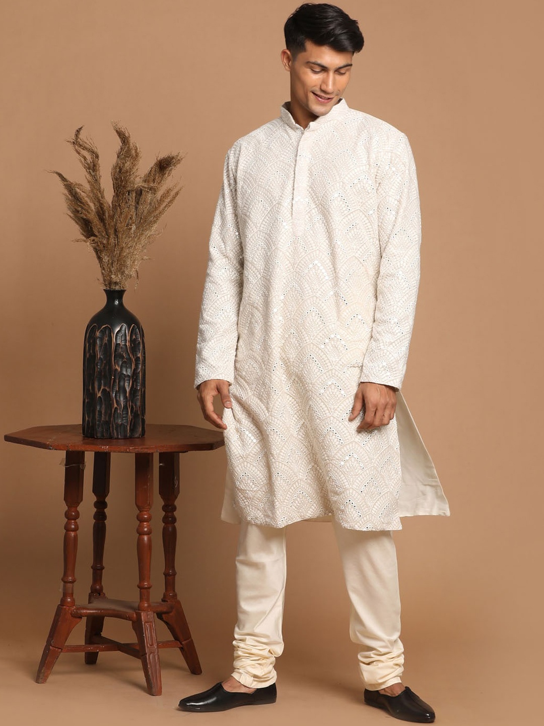 VASTRAMAY Men Grey Ethnic Motifs Embroidered Mirror Work Kurta with Churidar