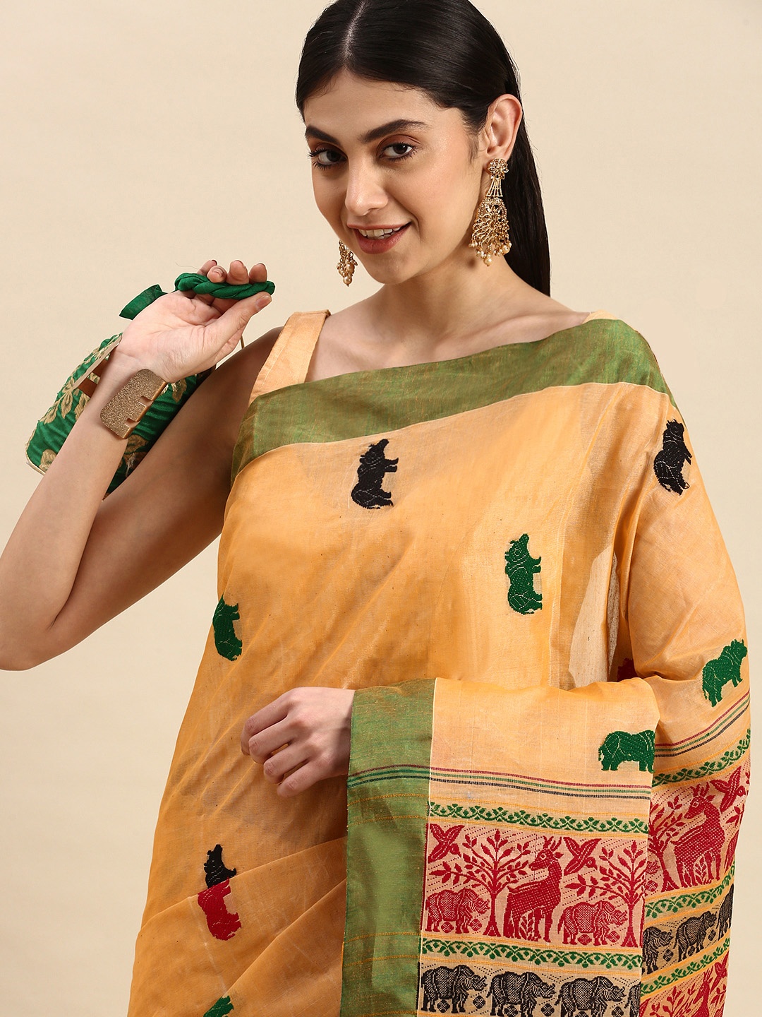 

Apaapi Threads of glory Beige & Green Ethnic Motifs Silk Cotton Saree