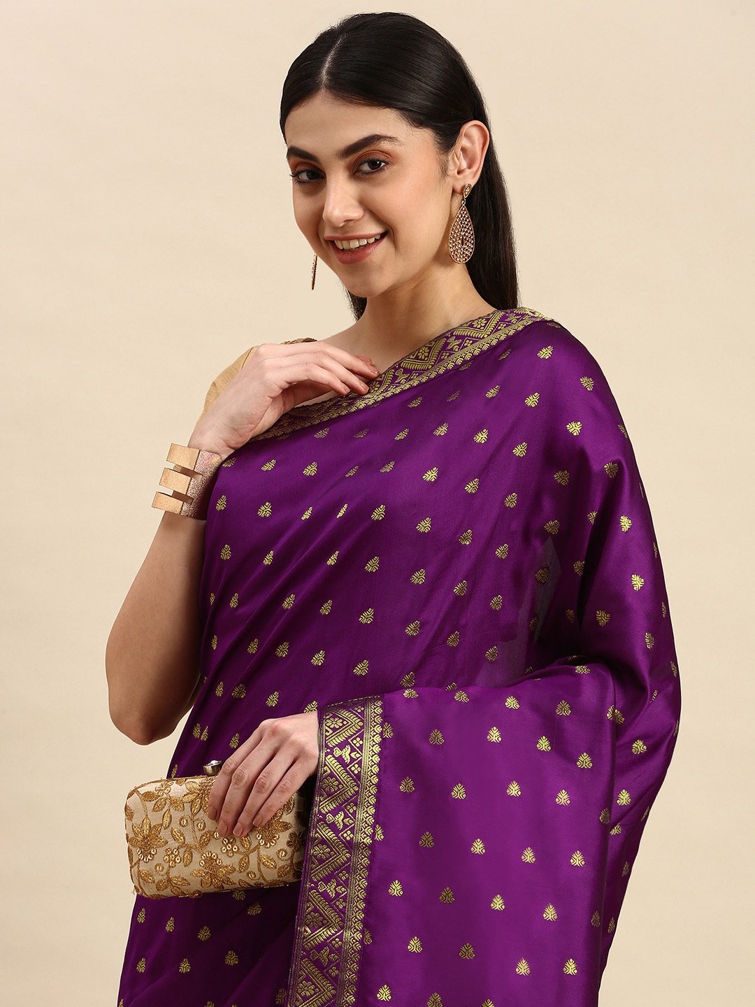 

Apaapi Threads of glory Purple & Gold-Toned Ethnic Motifs Zari Silk Blend Saree