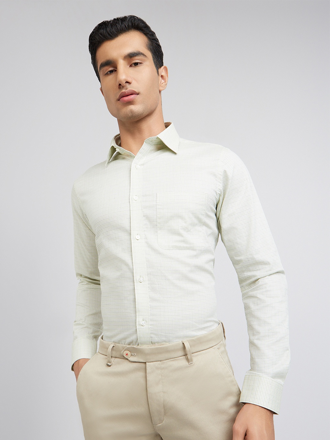 

Raymond Men Green Pure Cotton Slim Fit Checked Formal Shirt