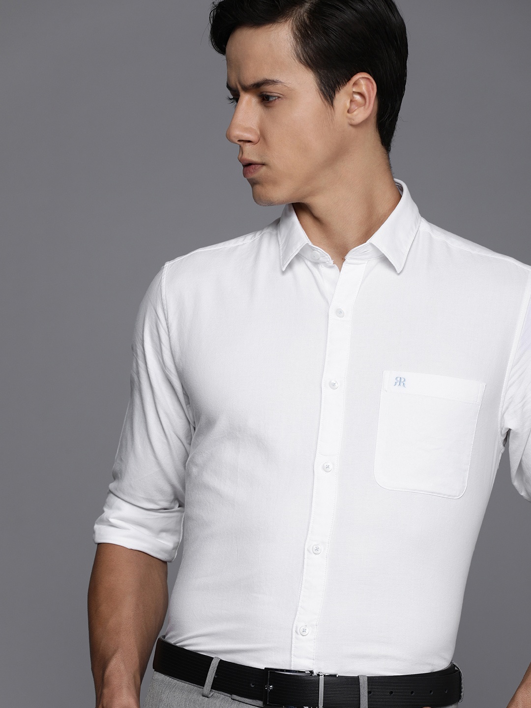 

Raymond Men White Pure Cotton Slim Fit Full Sleeves Casual Shirt