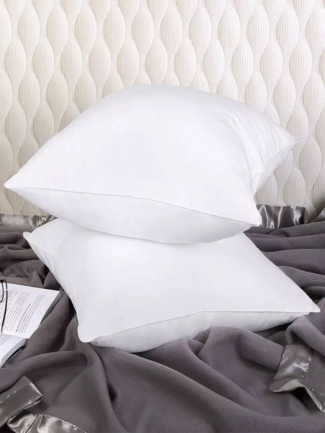 

AVI Set Of 4 Solid Square Cushions, White