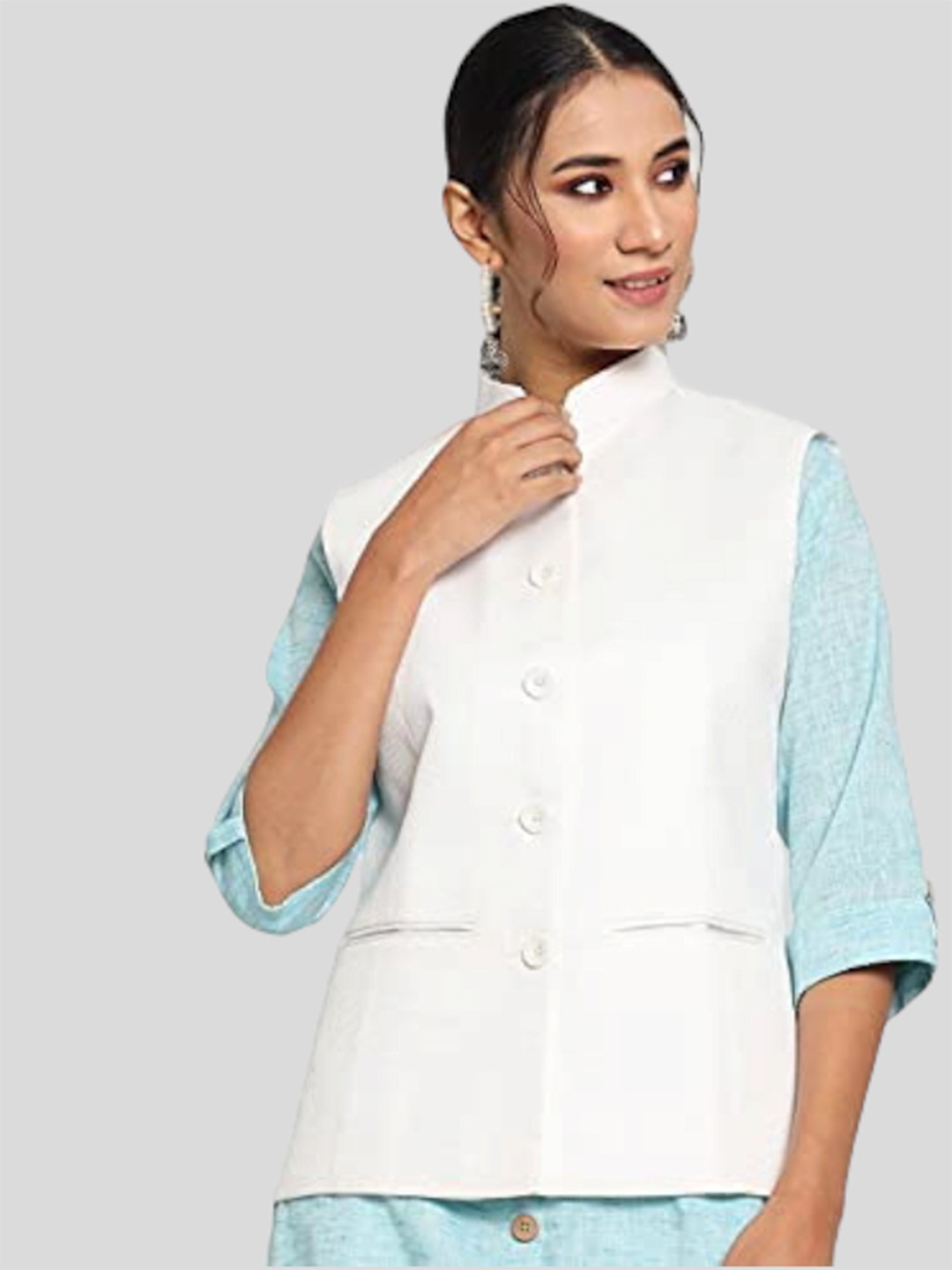 

Vastraa Fusion Women White Solid Woven Nehru Jackets