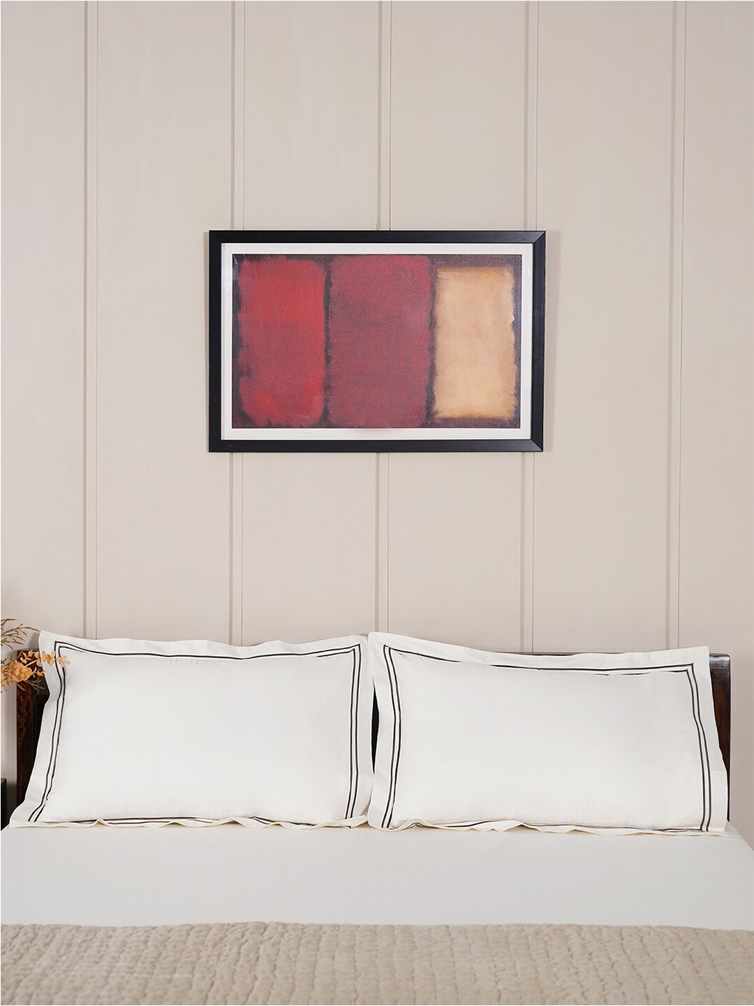 

Pure Home and Living Beige & White King Bedsheet with 2 Pillow Covers