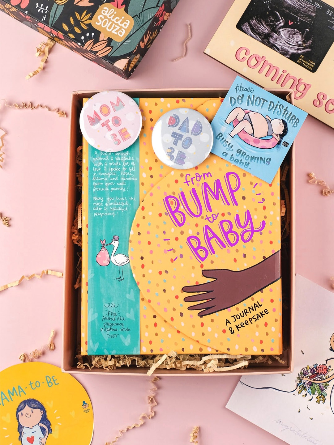 

Alicia Souza Green & Yellow Pregnancy Journal Bump Box Stationery