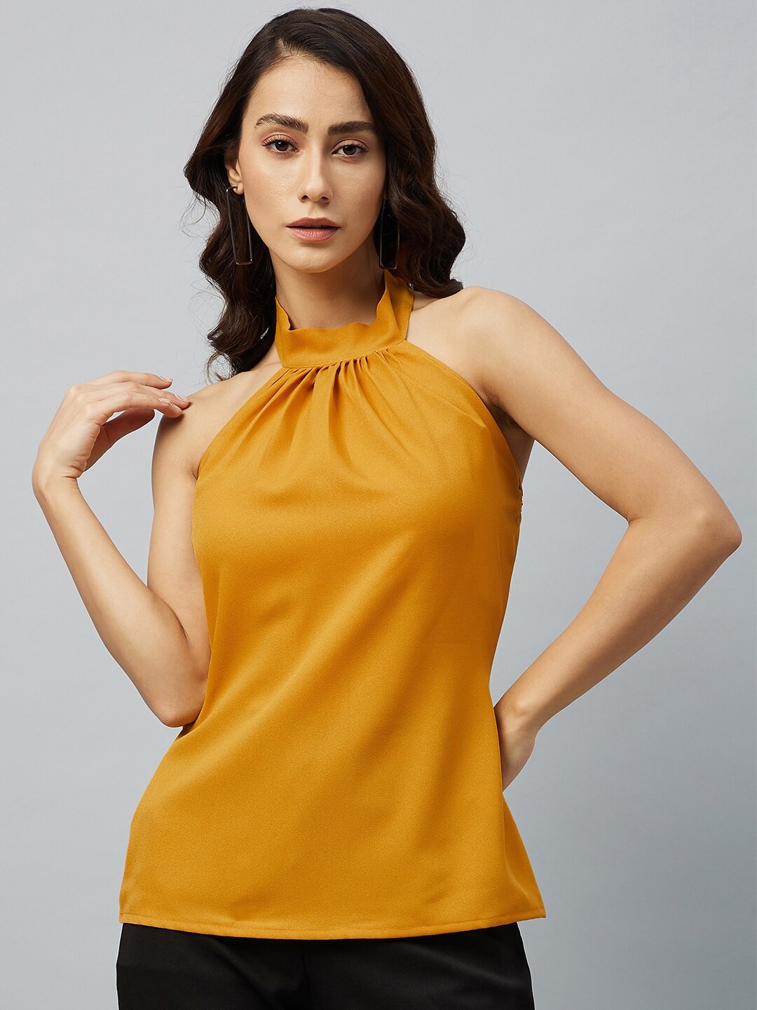 

DELAN Yellow Solid Halter Neck Top
