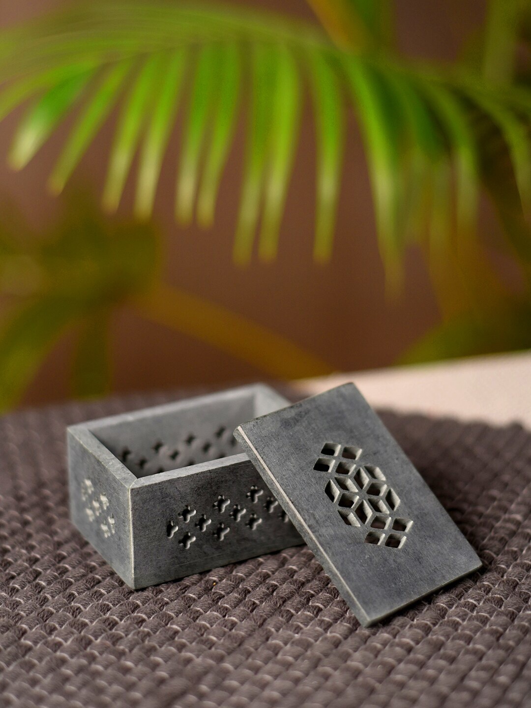 

Unravel India Grey Solid Design Traditional Marble Hand Jewelry Storage Organizer
