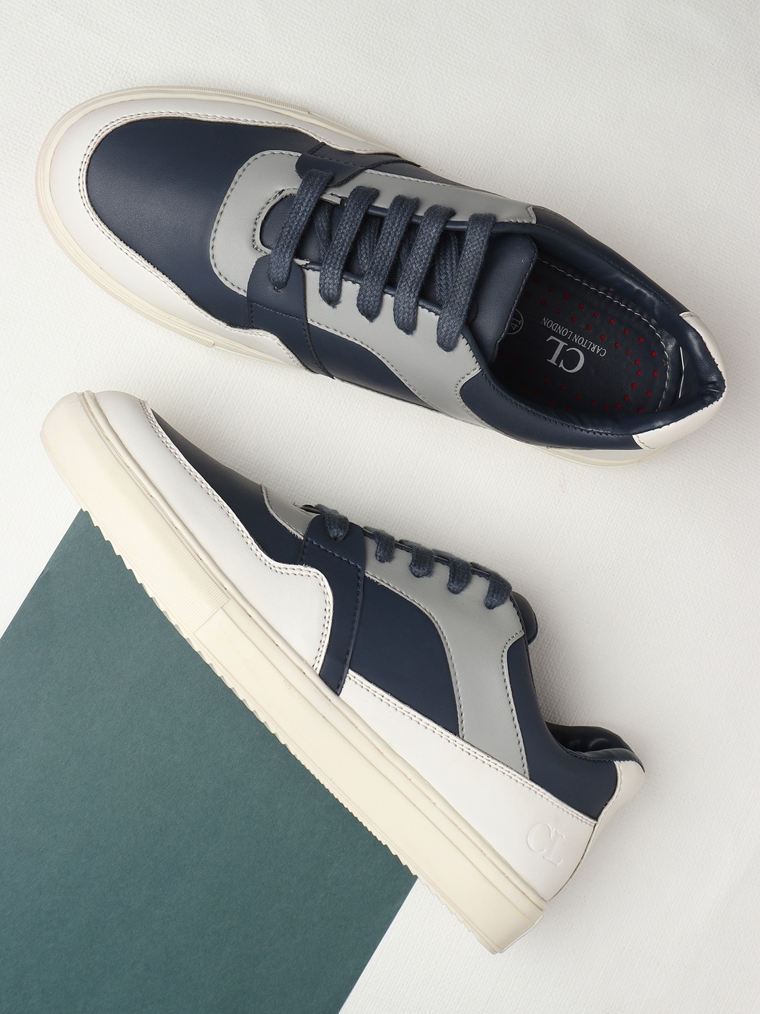 

Carlton London Men Navy Blue Colourblocked Sneakers