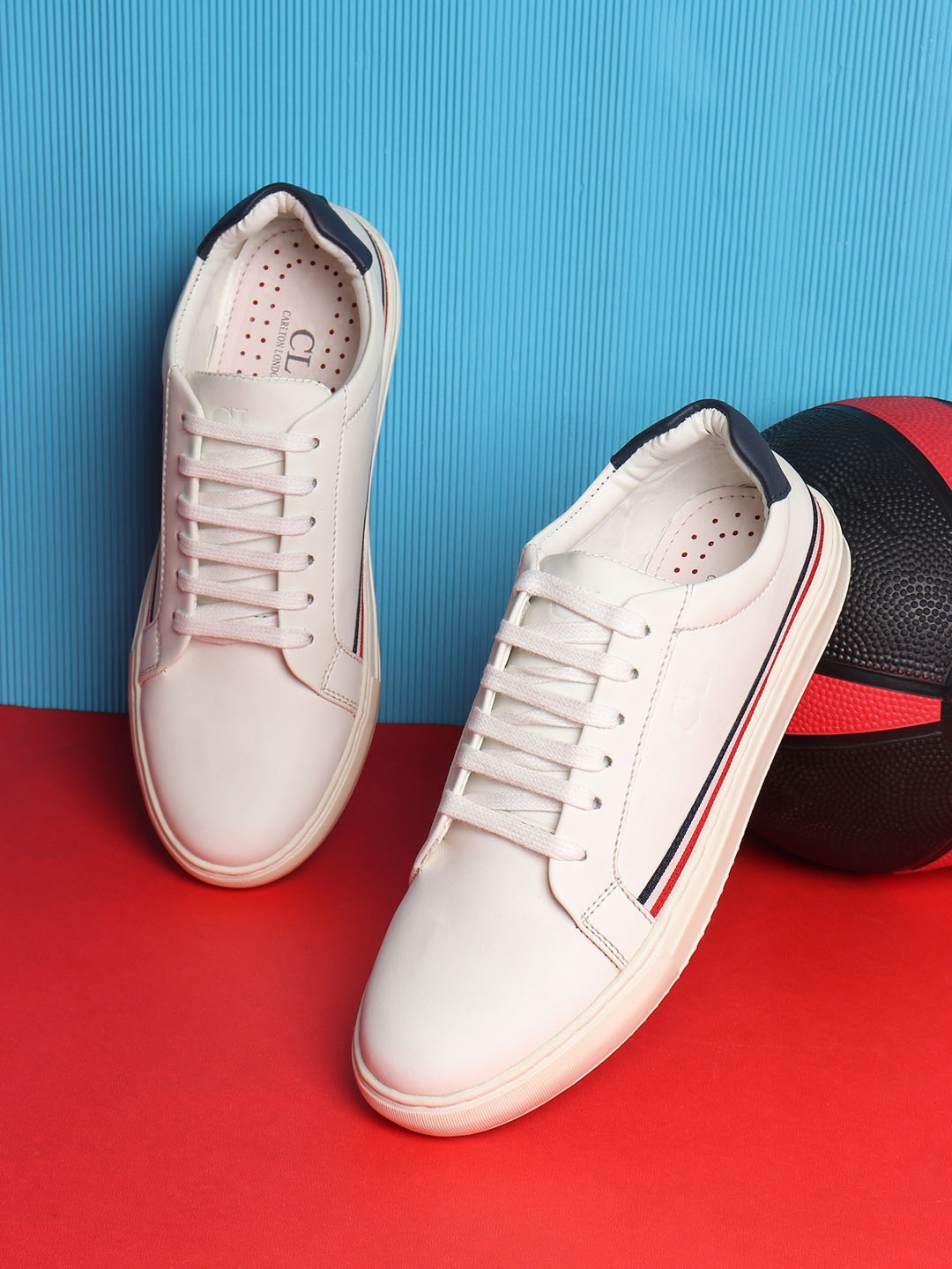 

Carlton London Men White Lightweight Sneakers