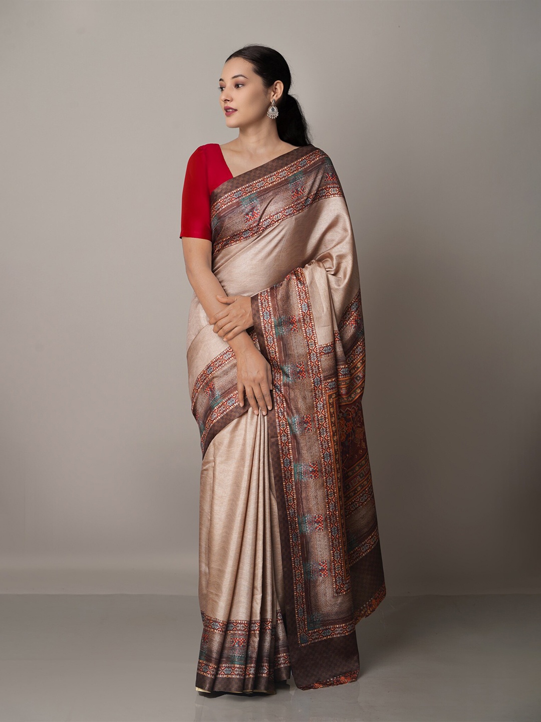 

Unnati Silks Grey & Brown Ethnic Motifs Block Print Saree