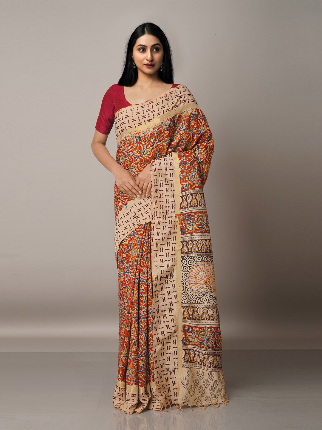 

Unnati Silks Beige & Red Kalamkari Pure Silk Block Print Saree