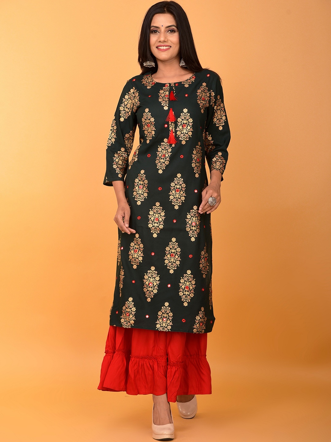 

misbis Women Green Ethnic Motifs Kurta With Sharara