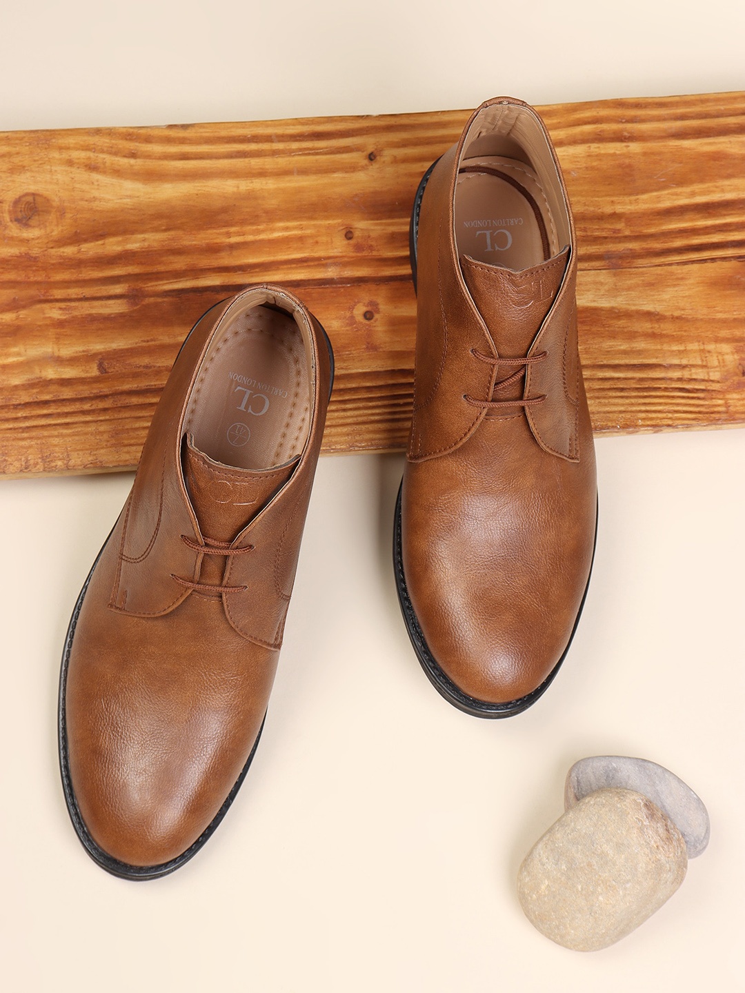 

Carlton London Men Tan Brown Solid Boots