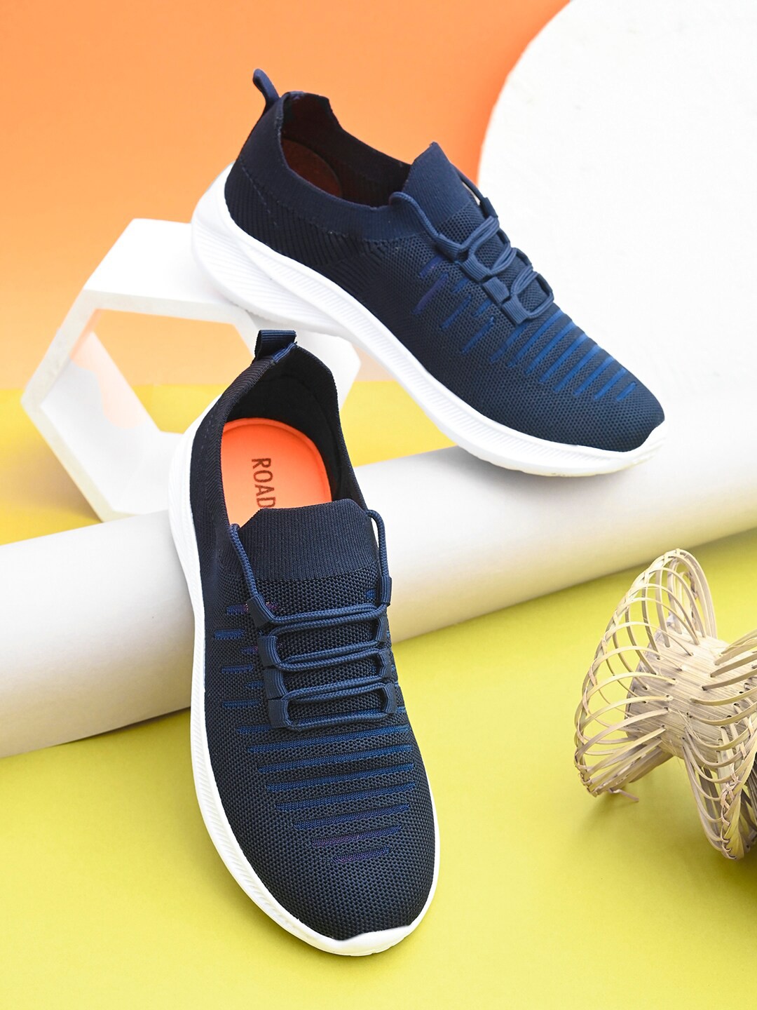 

Roadster Men Navy Blue Mesh Training Non-Marking Lace Up Shoes