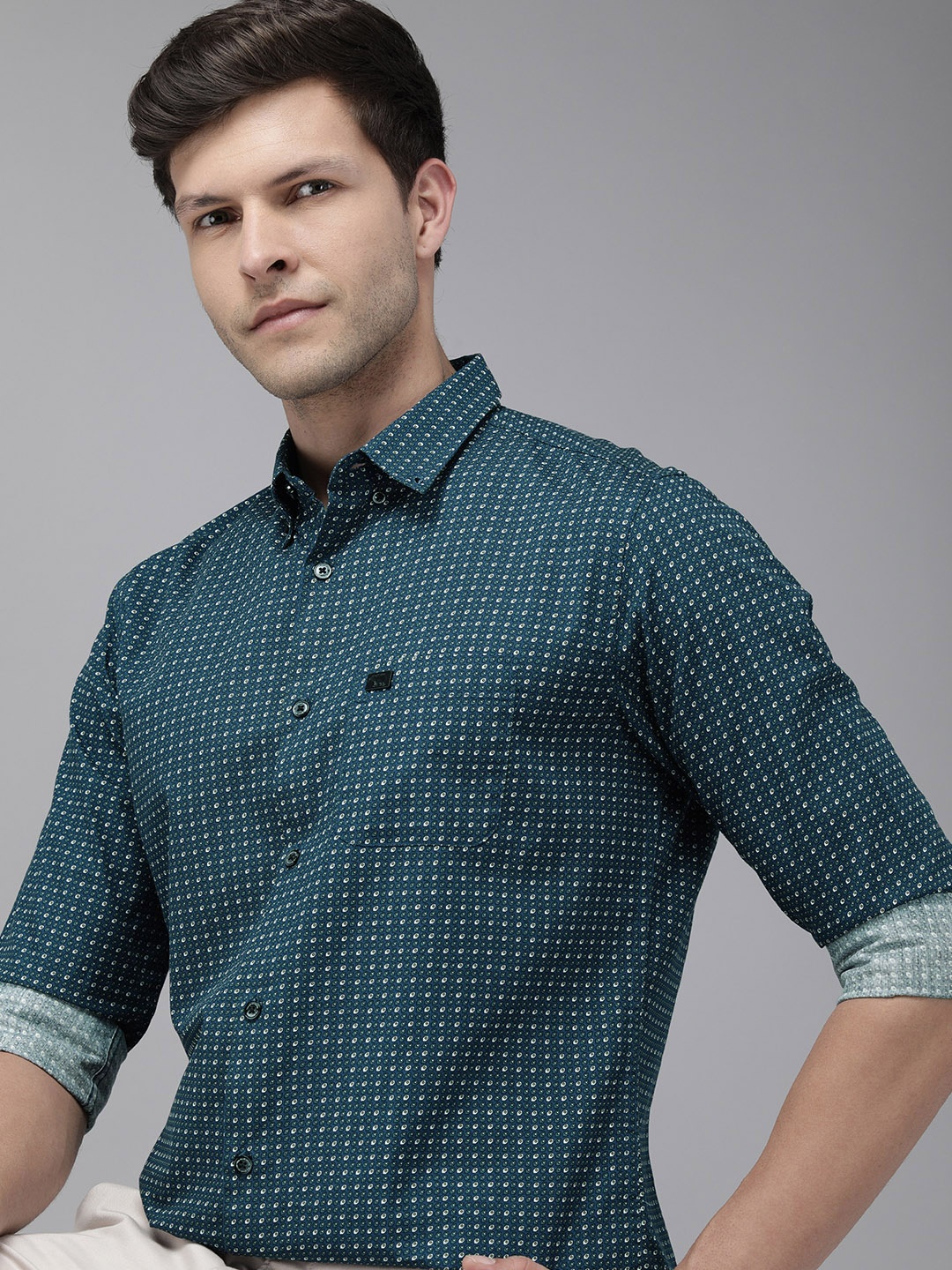 

THE BEAR HOUSE Men Slim Fit Micro Ditsy Printed Cotton Casual Shirt, Blue