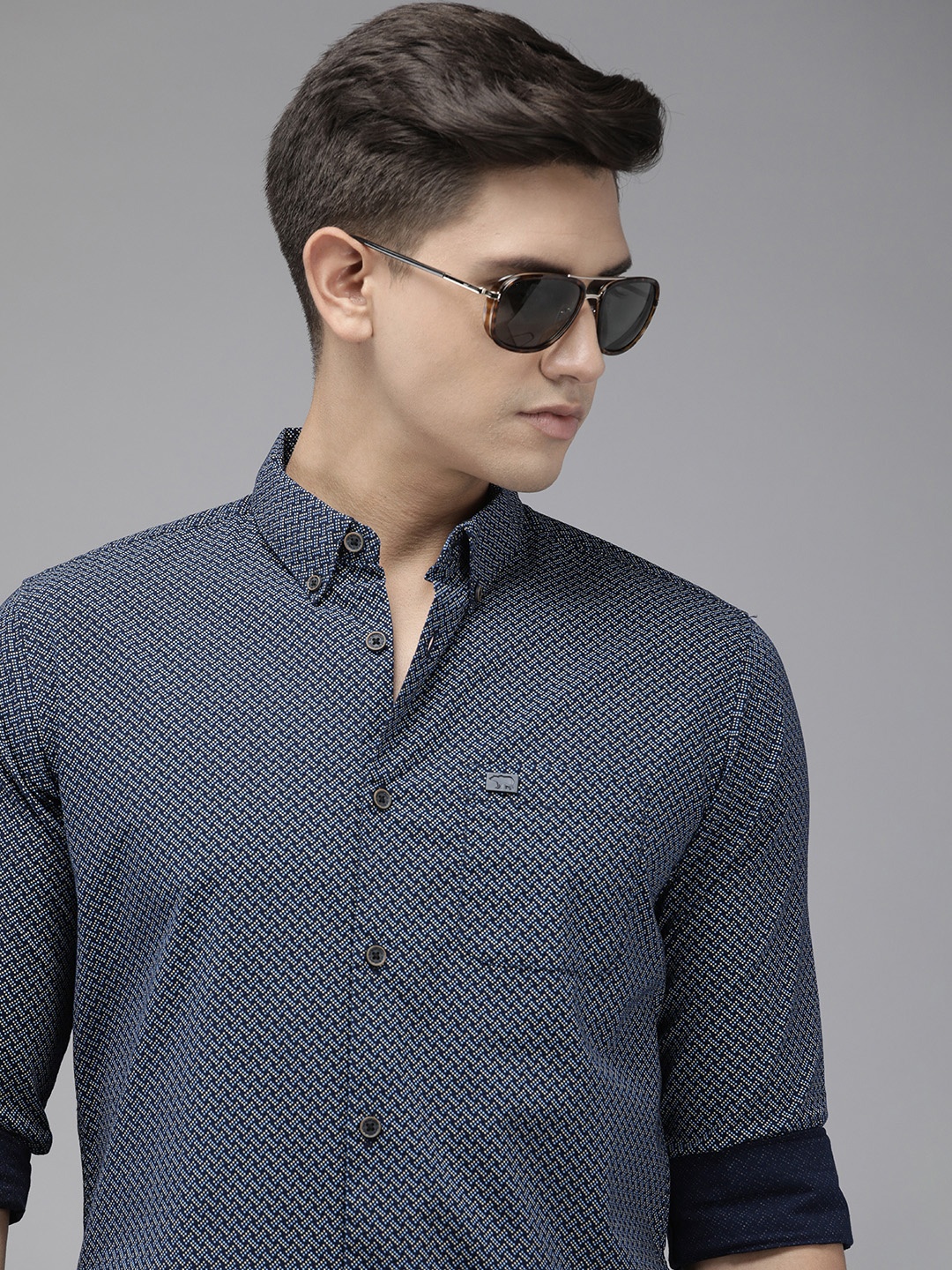 

THE BEAR HOUSE Men Blue Pure Cotton Slim Fit Printed Casual Shirt