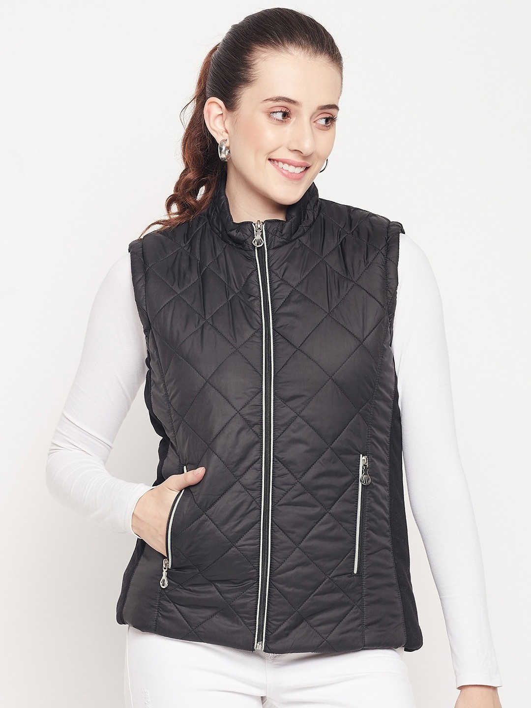 

Adobe Women Black Solid Lightweight Sleeveless Quilted Jacket