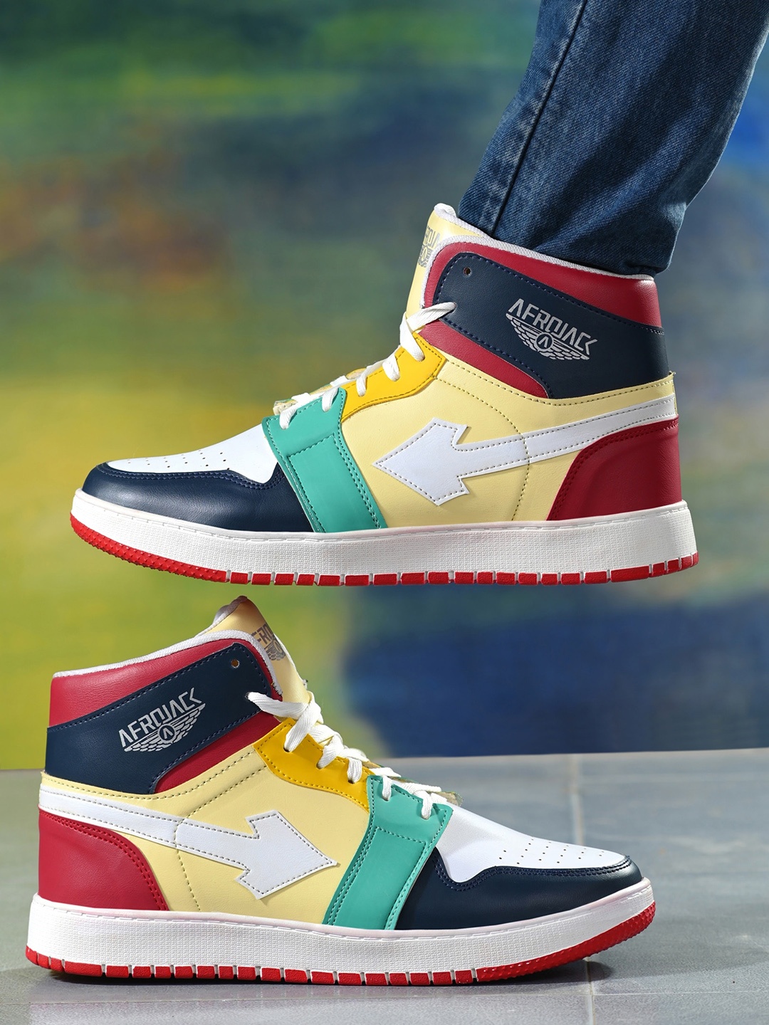 

AfroJack Men Yellow Colourblocked High-Top Sneakers