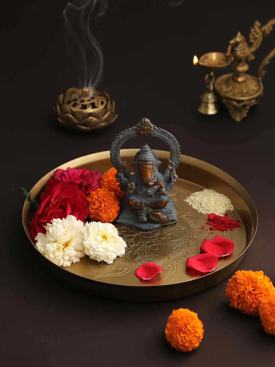 

Amoliconcepts Green Ganesha Brass Showpieces