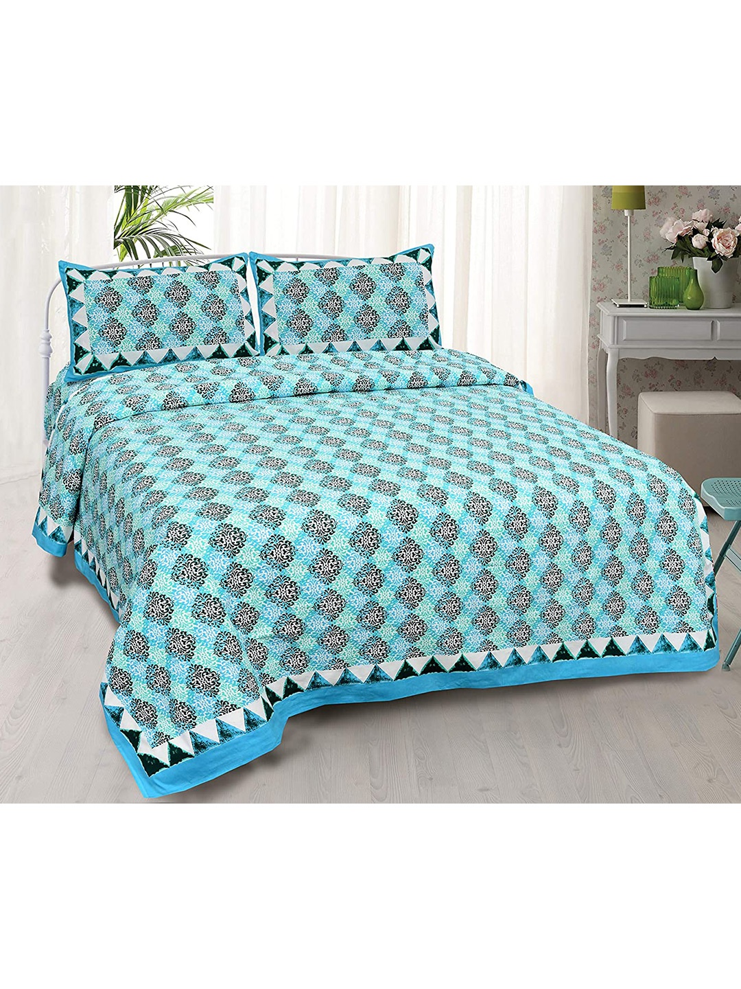 

EasyGoods Blue & White Ethnic Motifs Printed 300 TC King Bedsheet with 2 Pillow Covers