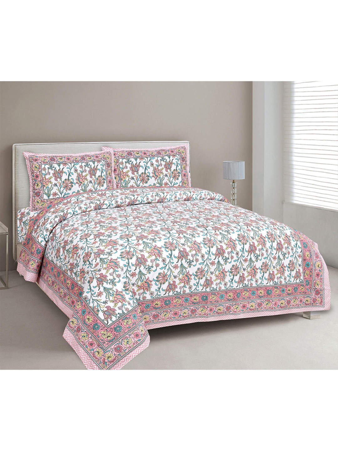 

EasyGoods Peach-Coloured & White Floral 300 TC King Bedsheet with 2 Pillow Covers