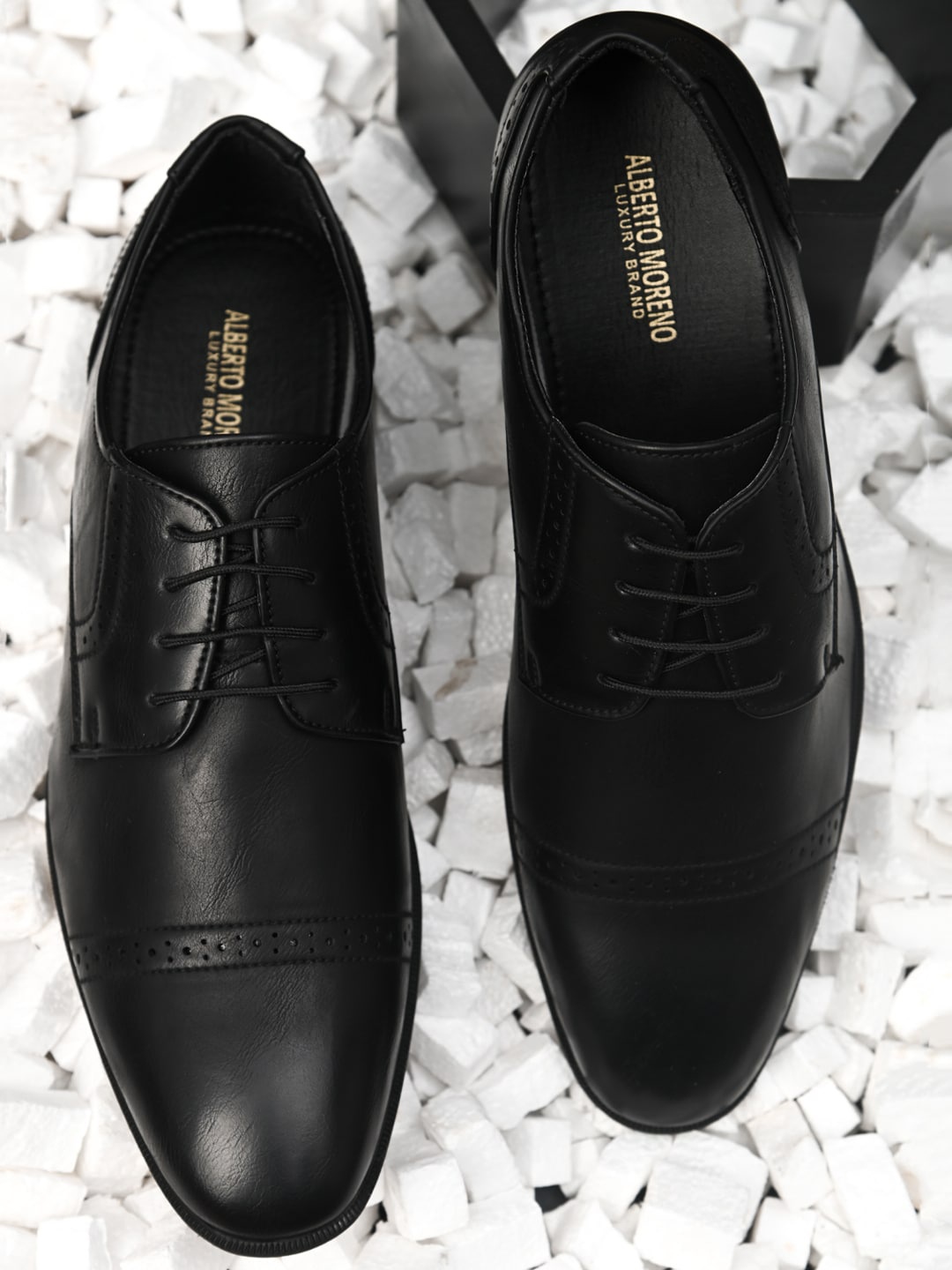 

ALBERTO MORENO Men Black Solid Formal Brogues