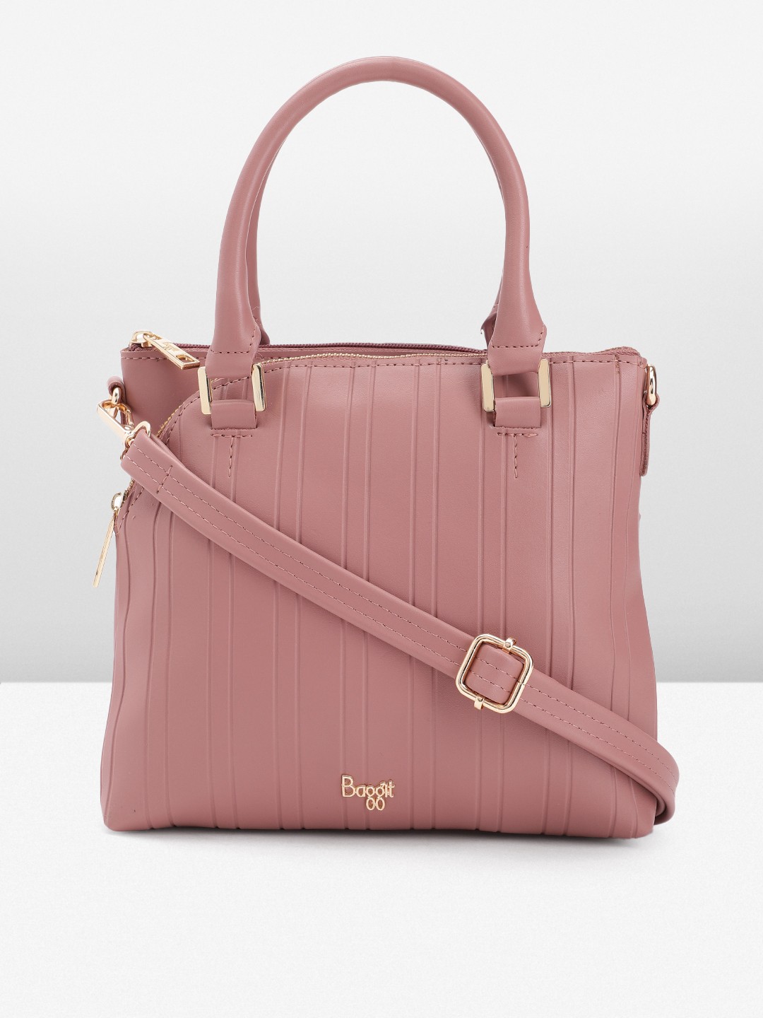 

Baggit Textured Bowling Handheld Bag, Rose