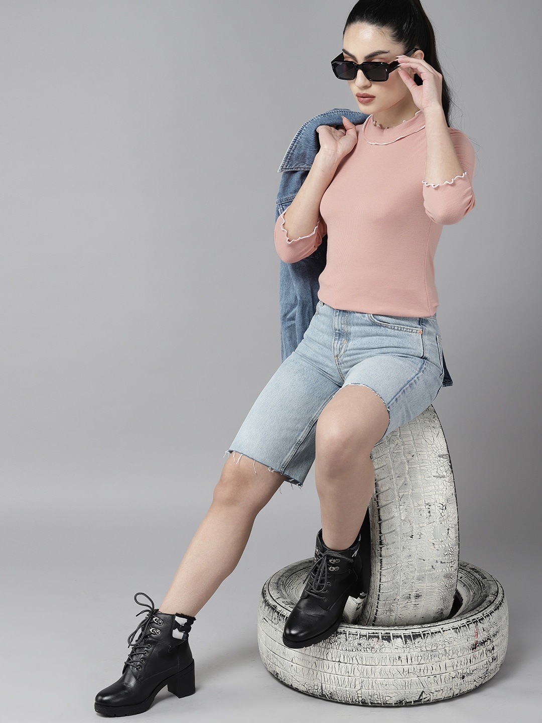 

The Roadster Lifestyle Co. Round Neck Lettuce Edge Top, Peach