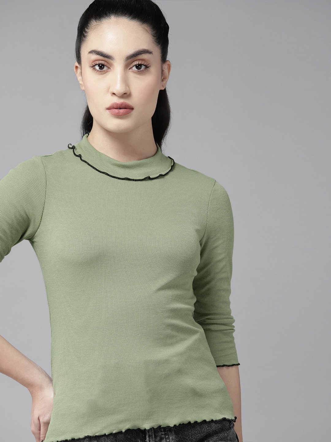 

The Roadster Lifestyle Co. Round Neck Lettuce Edge Top, Olive