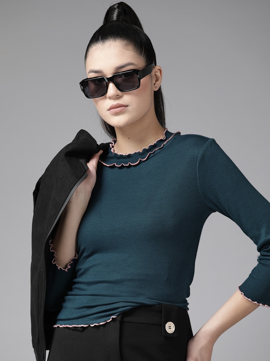 

Roadster The Lifestyle Co. Ruffles Top With Lettuce Edges, Green