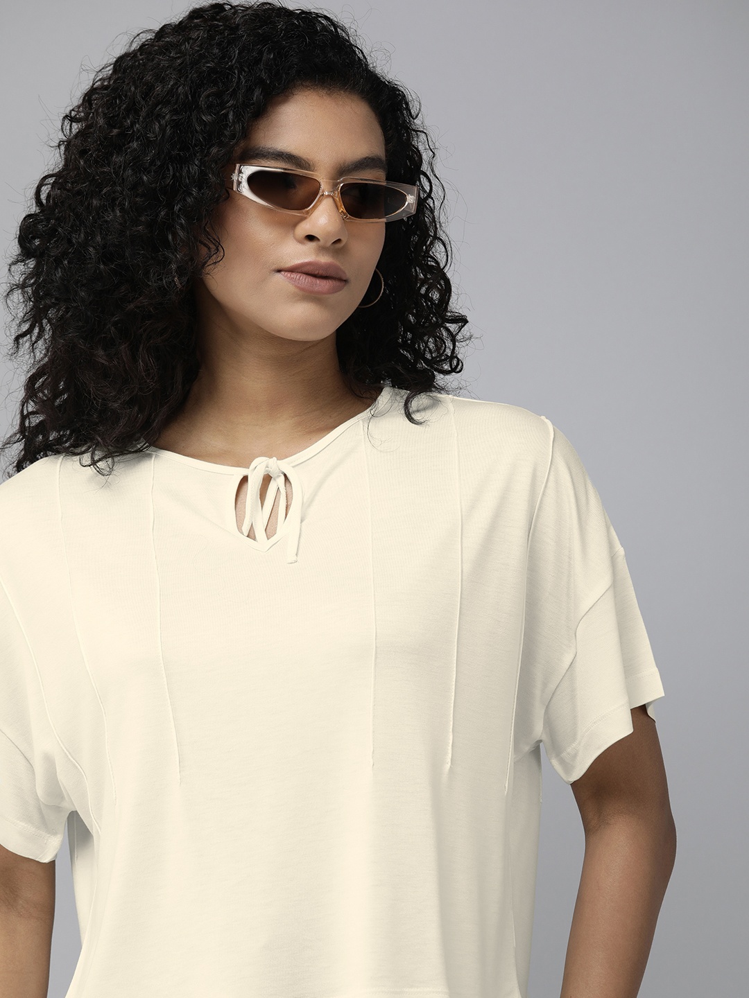 

The Roadster Life Co. Self-Striped Drop-Shoulder Sleeves T-shirt, Off white