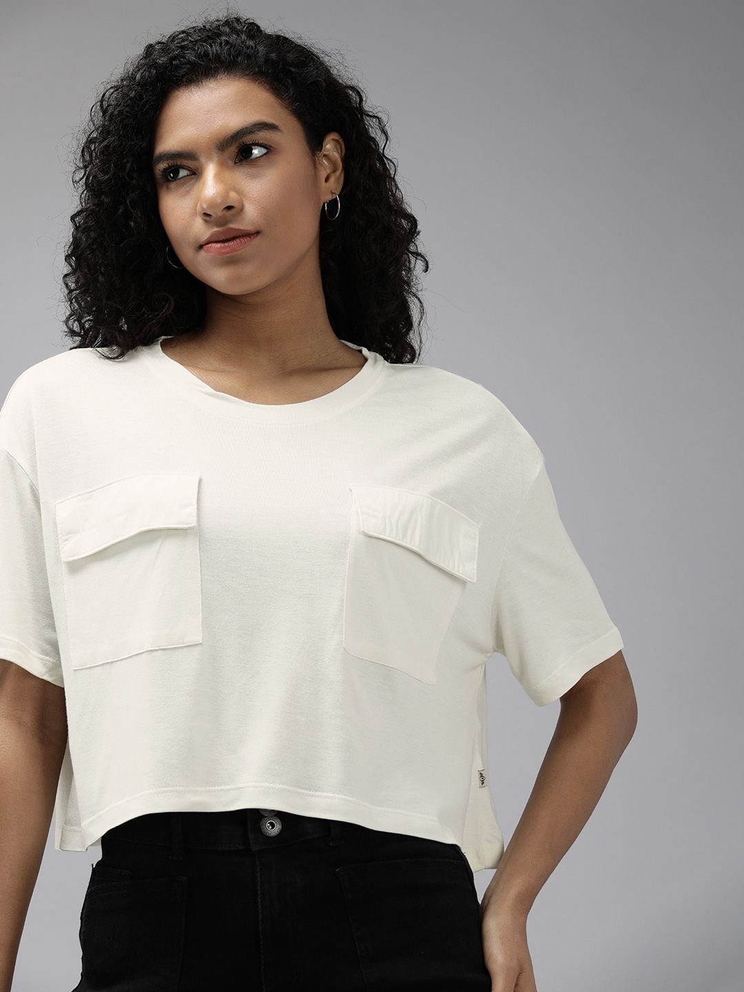 

The Roadster Life Co. Round Drop-Shoulder Sleeves Boxy T-shirt With Chest Pockets, Off white