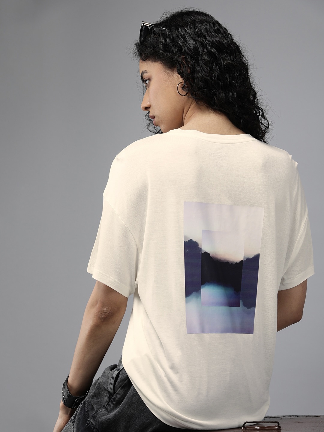 

The Roadster Life Co. Printed Drop-Shoulder Sleeves Boxy T-shirt, Off white