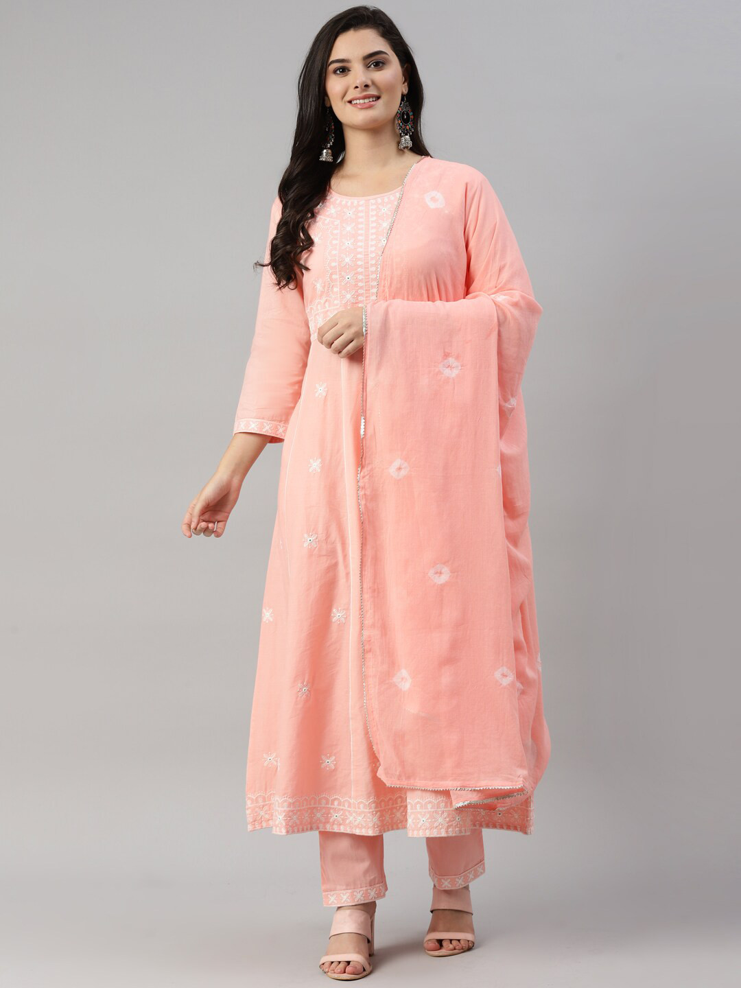 

HERE&NOW Women Peach & White Floral Embroidered Kurta with Trousers & With Dupatta