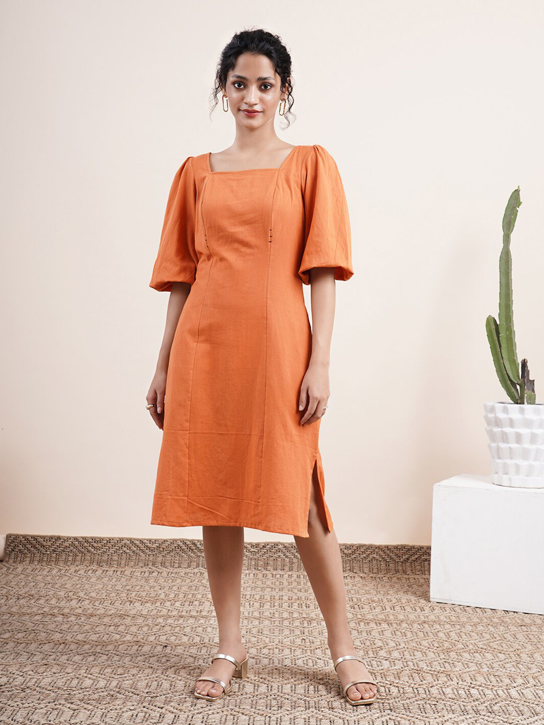 

Abhishti Rust Cotton A-Line Square Neck Dress