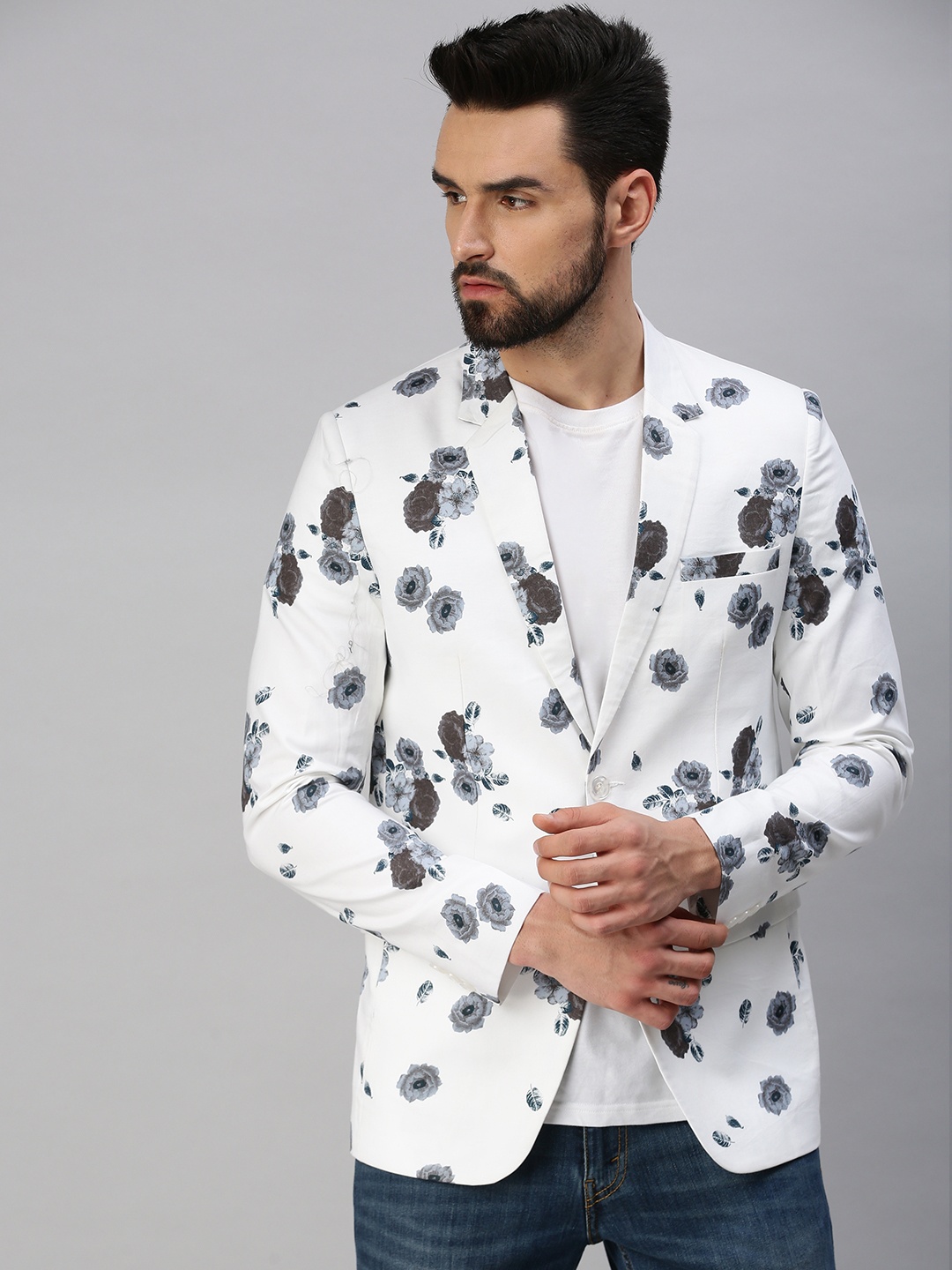 

SHOWOFF Men White Printed Single Breasted Blazer