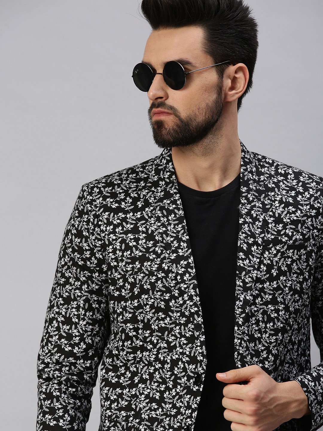

SHOWOFF Men Black Printed Single Breasted Casual Blazers