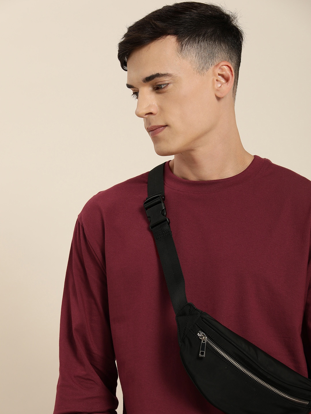 

DILLINGER Men Solid Oversized T-shirt, Maroon
