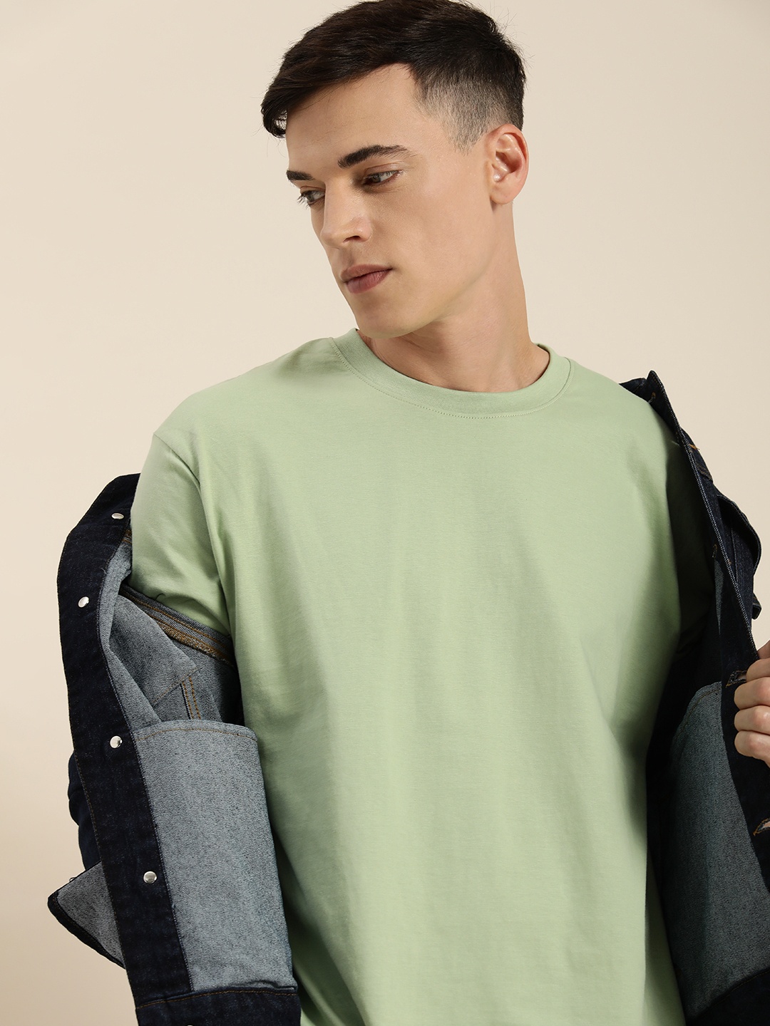 

Difference of Opinion Men Green Cotton Drop-Shoulder Sleeves Oversized T-shirt