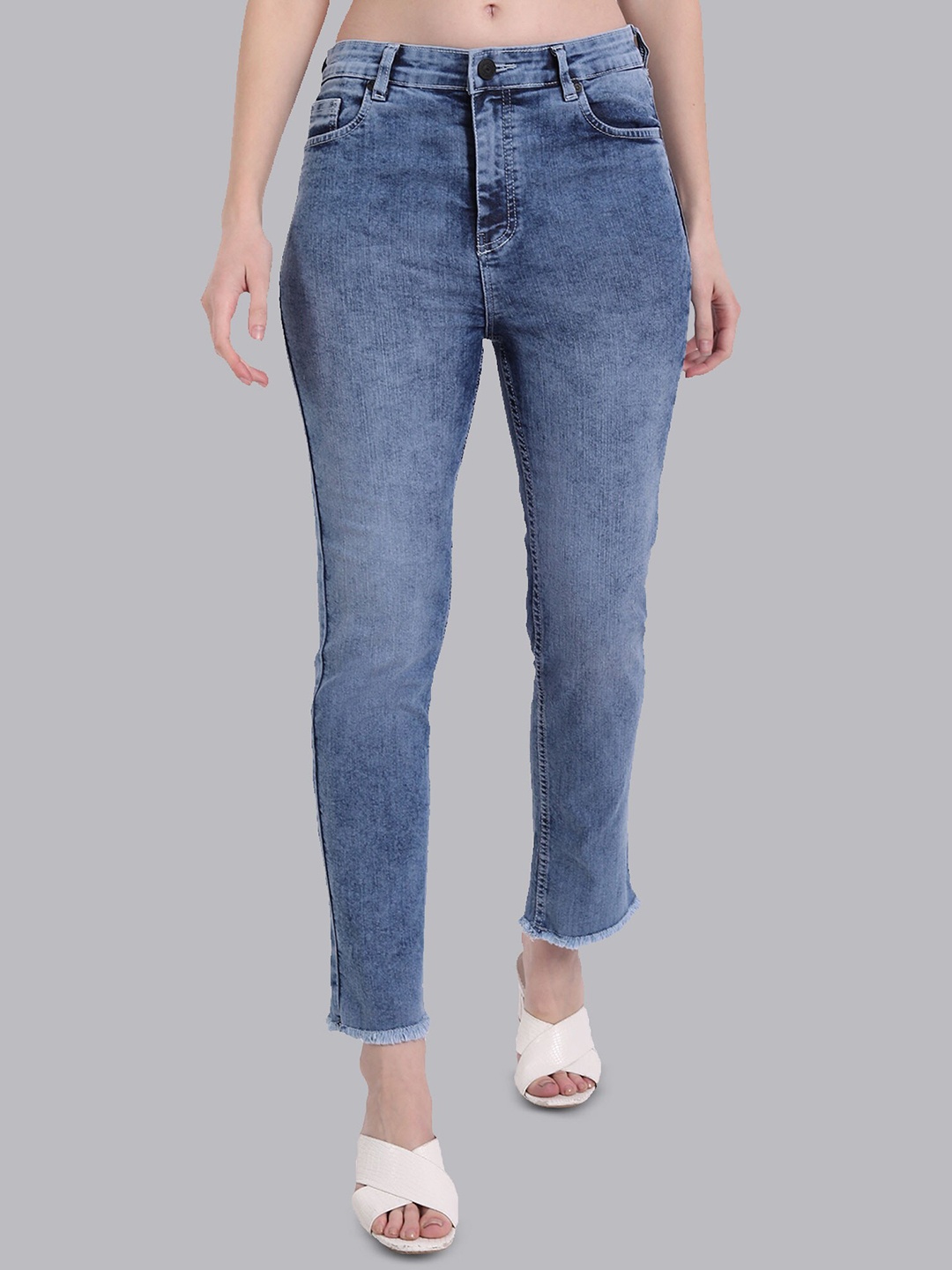 

Lorem Ginzo Women Blue Solid Straight Fit Stretchable Jeans
