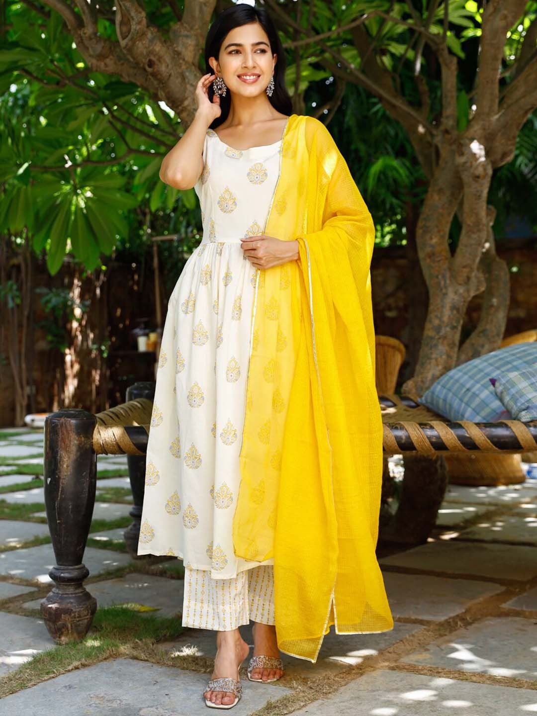 

Ambraee Women White & Yellow Ethnic Motifs Printed Kurta with Trousers & With Dupatta