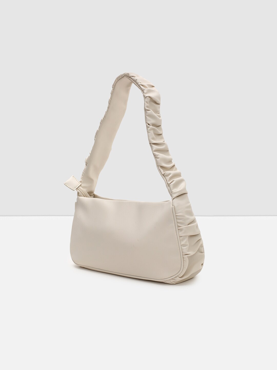 

max Women White Shopper Shoulder Bag