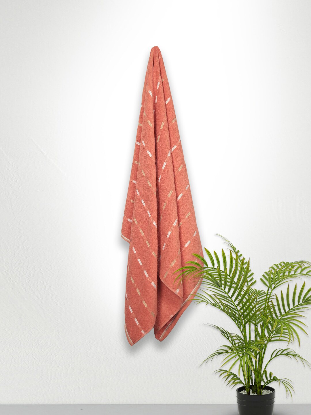 

MYTRIDENT Red Striped 500 GSM Cotton Bath Towels