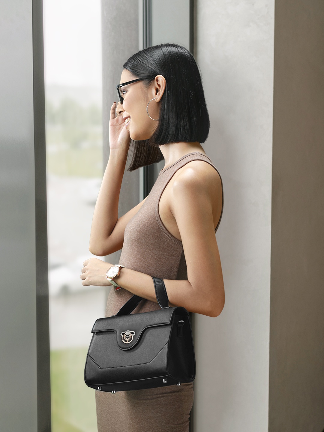 

Allen Solly Women Solid Satchel, Black
