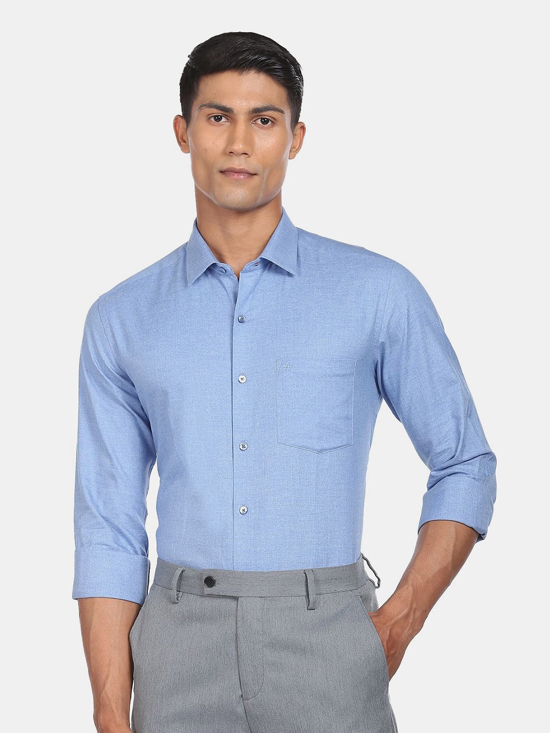 

Arrow Men Blue Slim Fit Cotton Formal Shirt