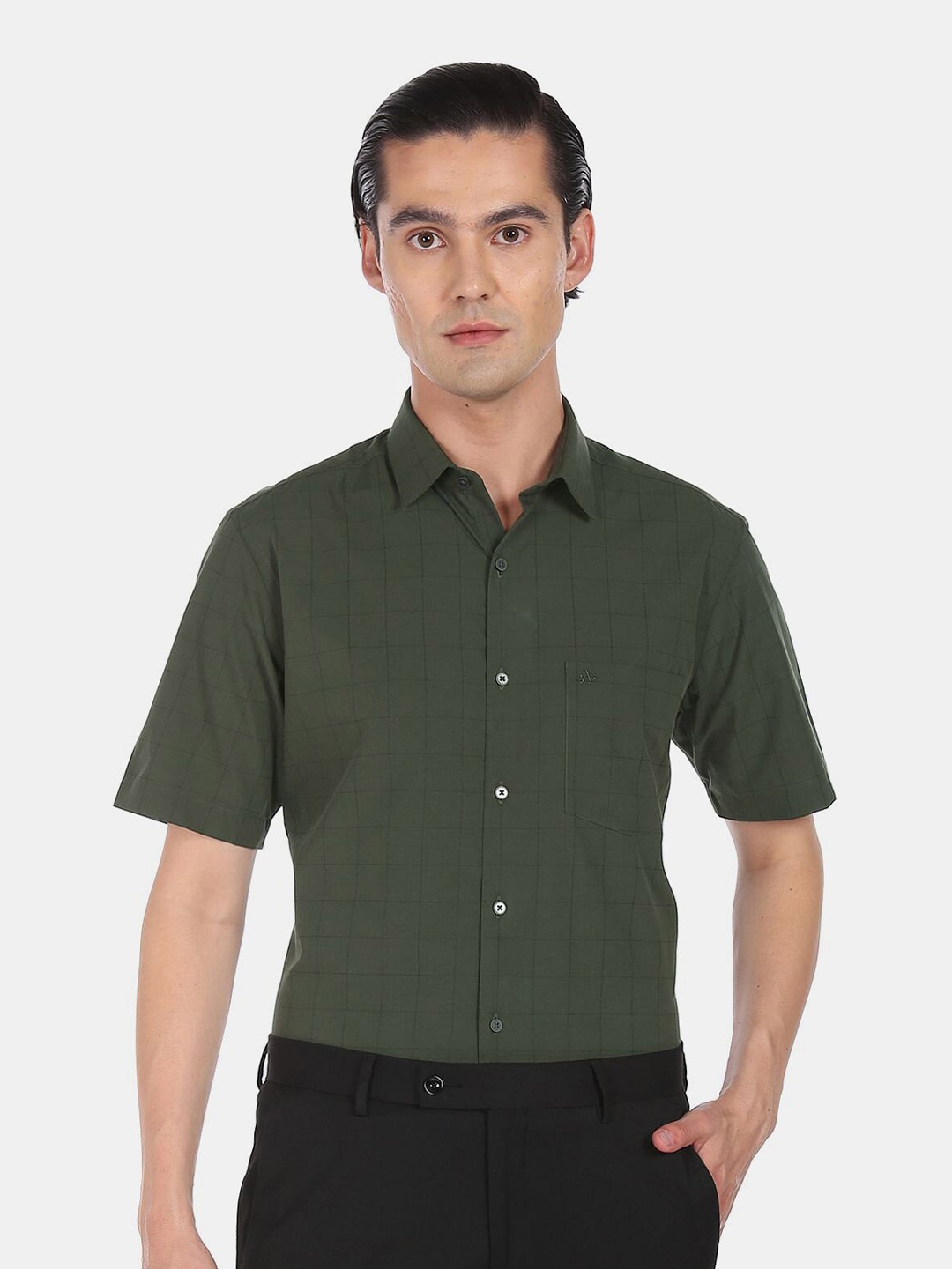 

Arrow Men Green Checked Cotton Formal Shirt