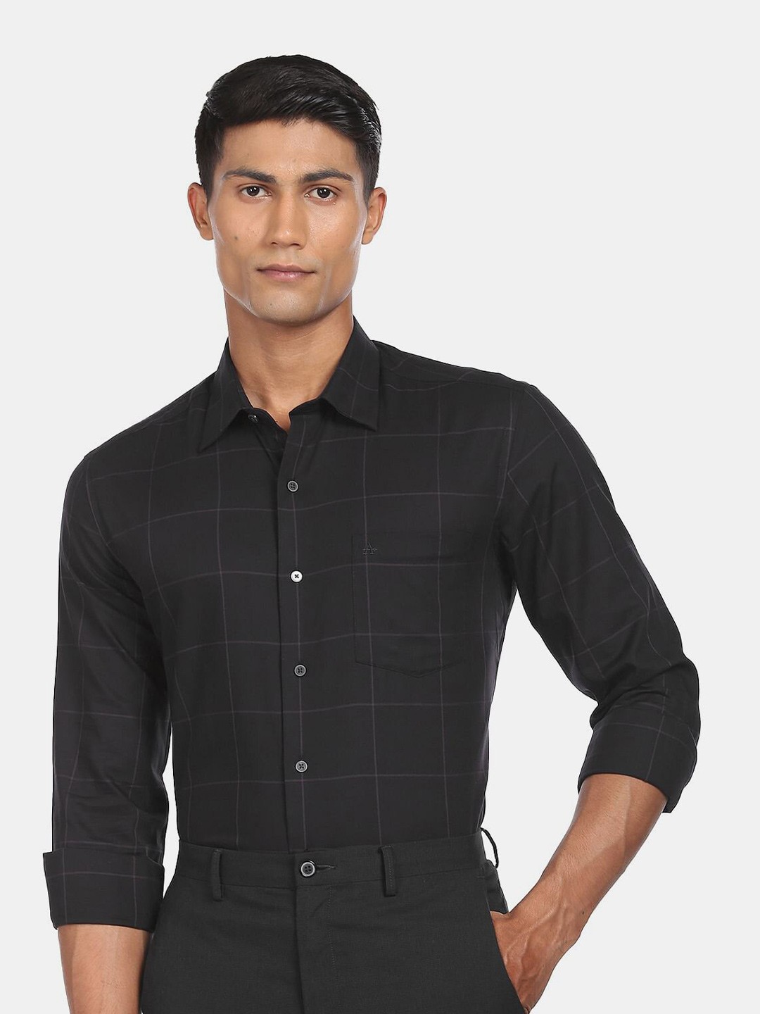 

Arrow New York Men Black Slim Fit Windowpane Checks Checked Cotton Formal Shirt