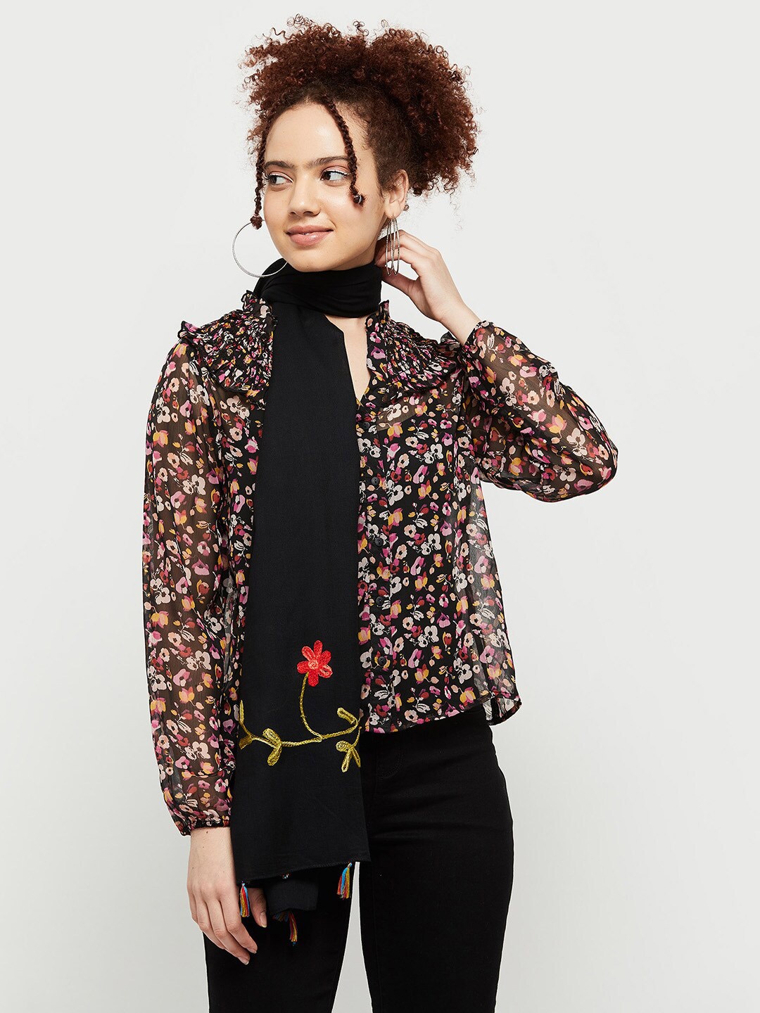 

max Women Black & Red Embroidered Scarf